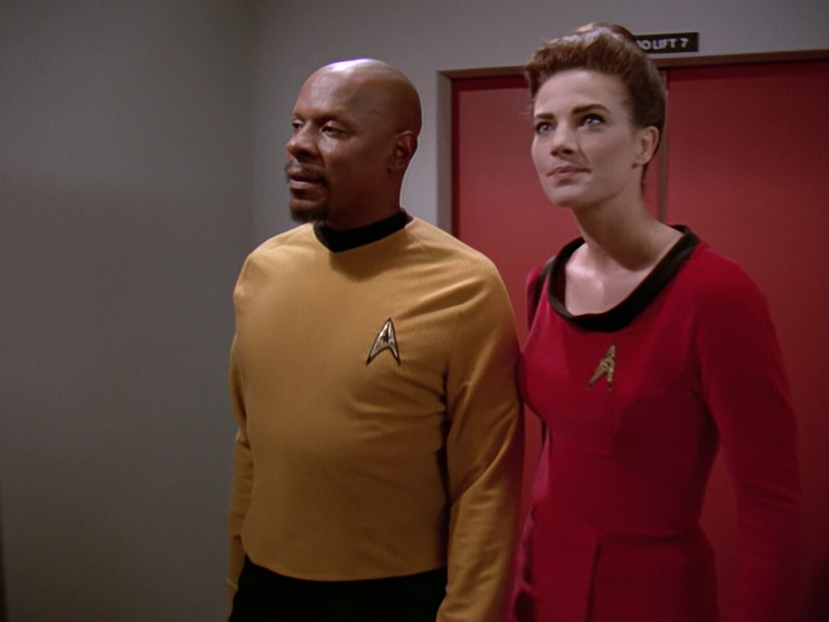 extant_StarTrek_DS9_5x06-TrialsAndTribble-ations_00936.jpg