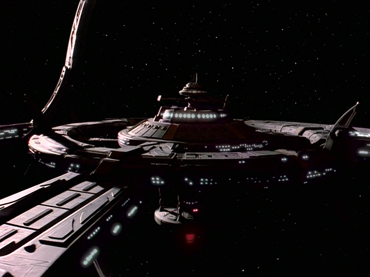 extant_StarTrek_DS9_5x06-TrialsAndTribble-ations_02524.jpg