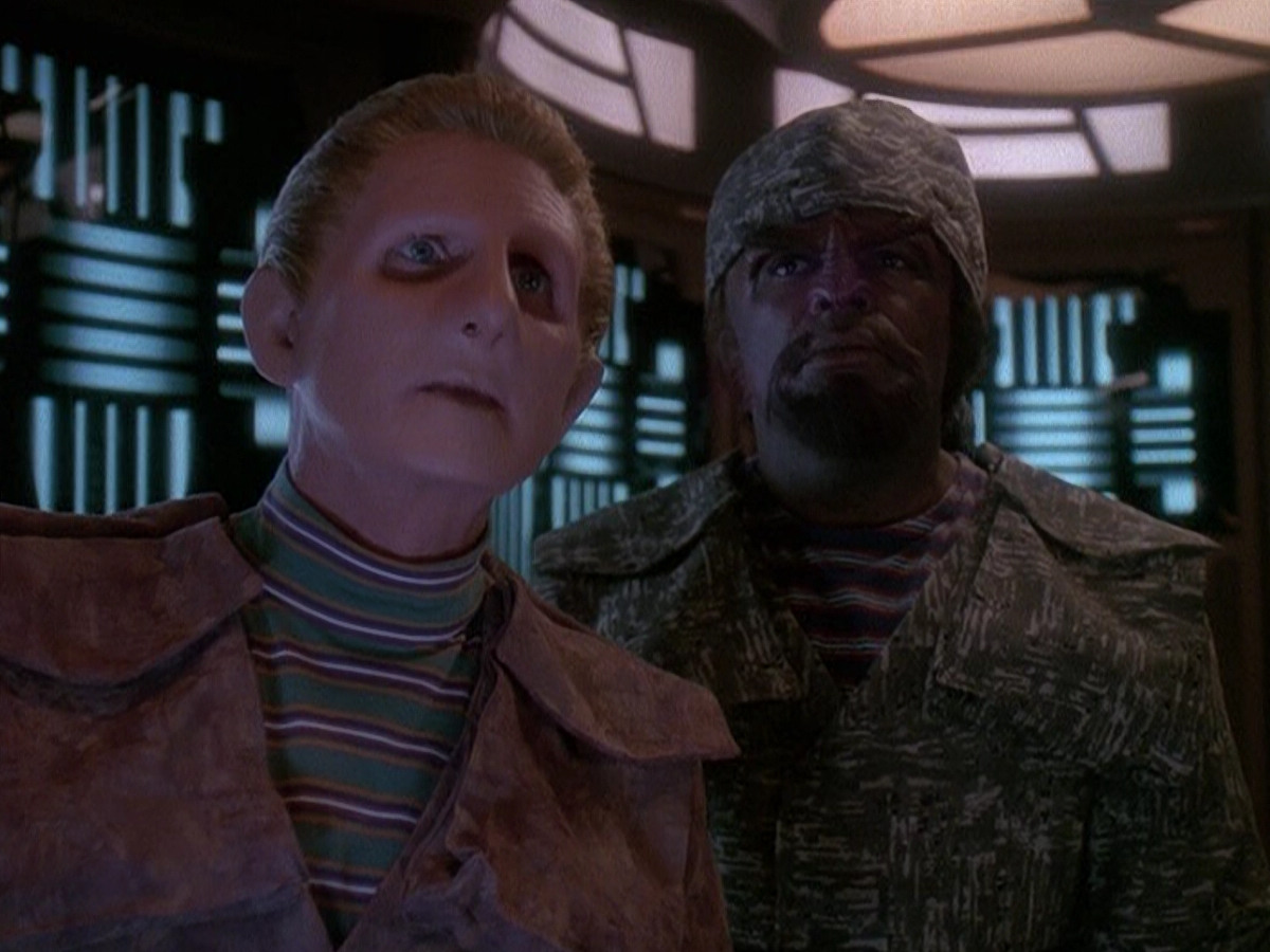 extant_StarTrek_DS9_5x06-TrialsAndTribble-ations_02848.jpg