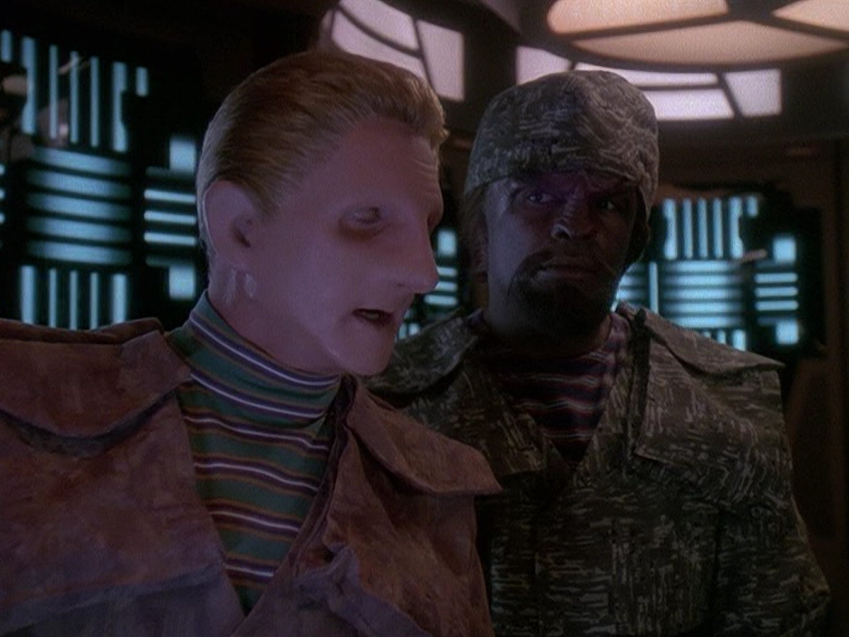 extant_StarTrek_DS9_5x06-TrialsAndTribble-ations_02852.jpg