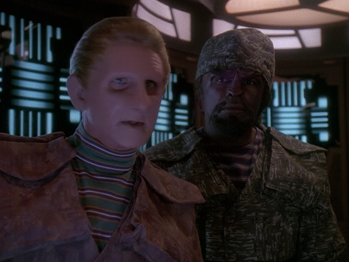 extant_StarTrek_DS9_5x06-TrialsAndTribble-ations_02853.jpg