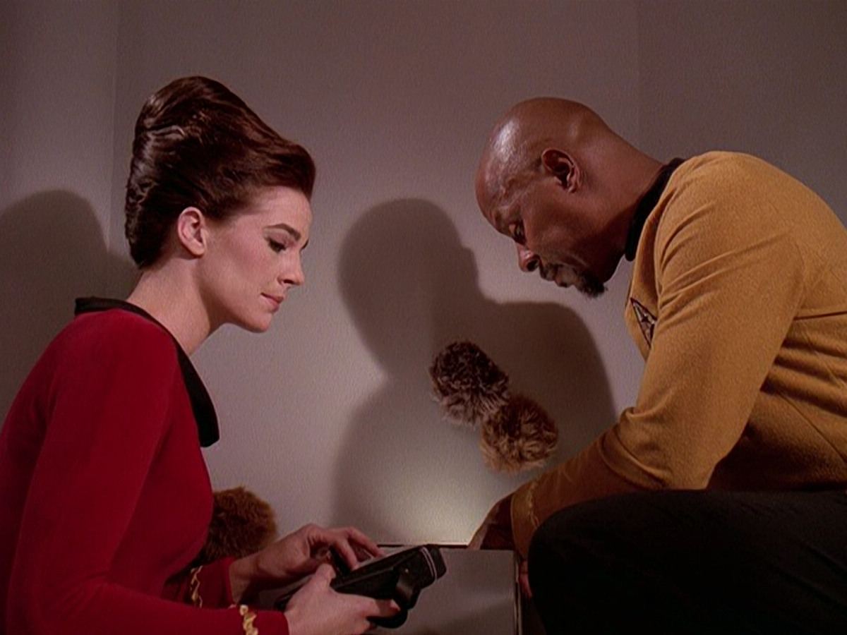 extant_StarTrek_DS9_5x06-TrialsAndTribble-ations_02866.jpg