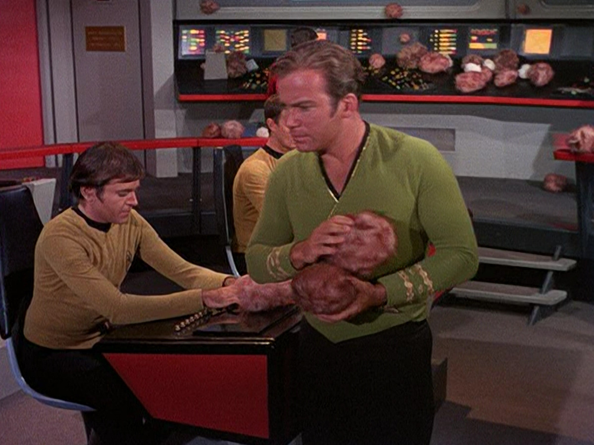 extant_StarTrek_DS9_5x06-TrialsAndTribble-ations_02986.jpg