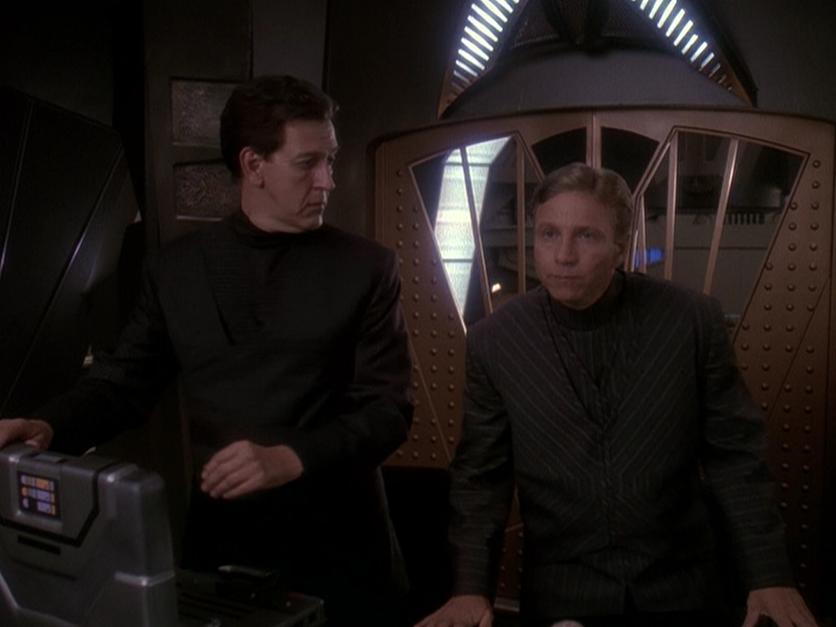 extant_StarTrek_DS9_5x06-TrialsAndTribble-ations_03641.jpg