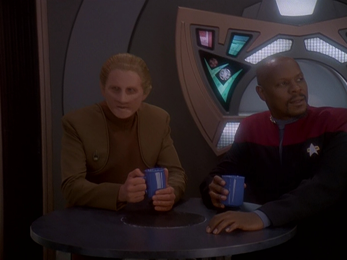 extant_StarTrek_DS9_5x07-LetHeWhoIsWithoutSin_00029.jpg