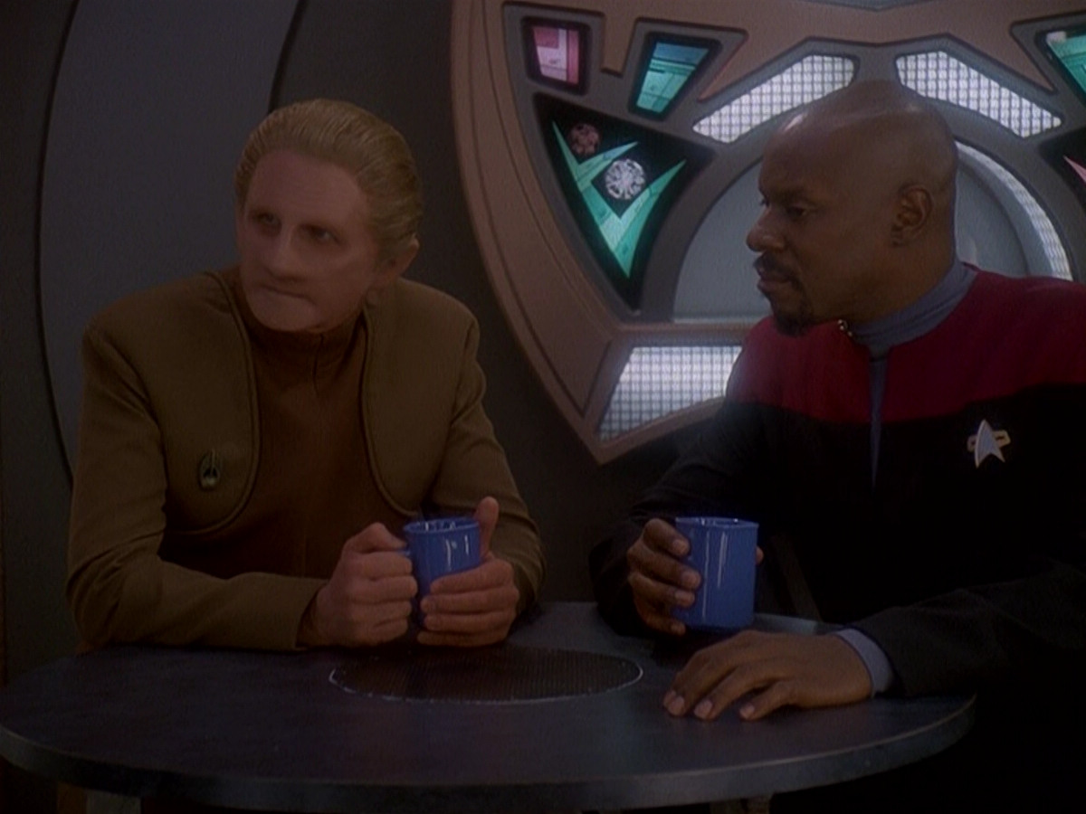 extant_StarTrek_DS9_5x07-LetHeWhoIsWithoutSin_00035.jpg