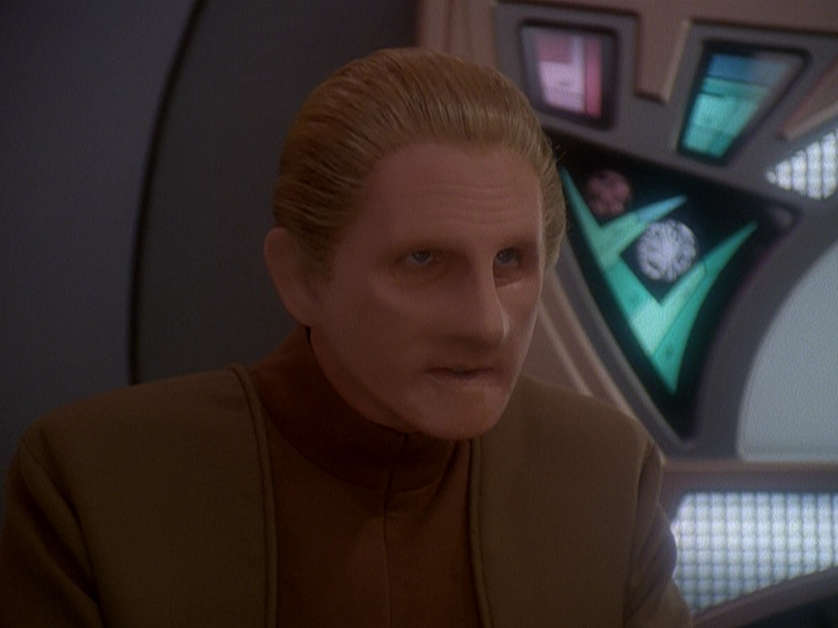 extant_StarTrek_DS9_5x07-LetHeWhoIsWithoutSin_00045.jpg