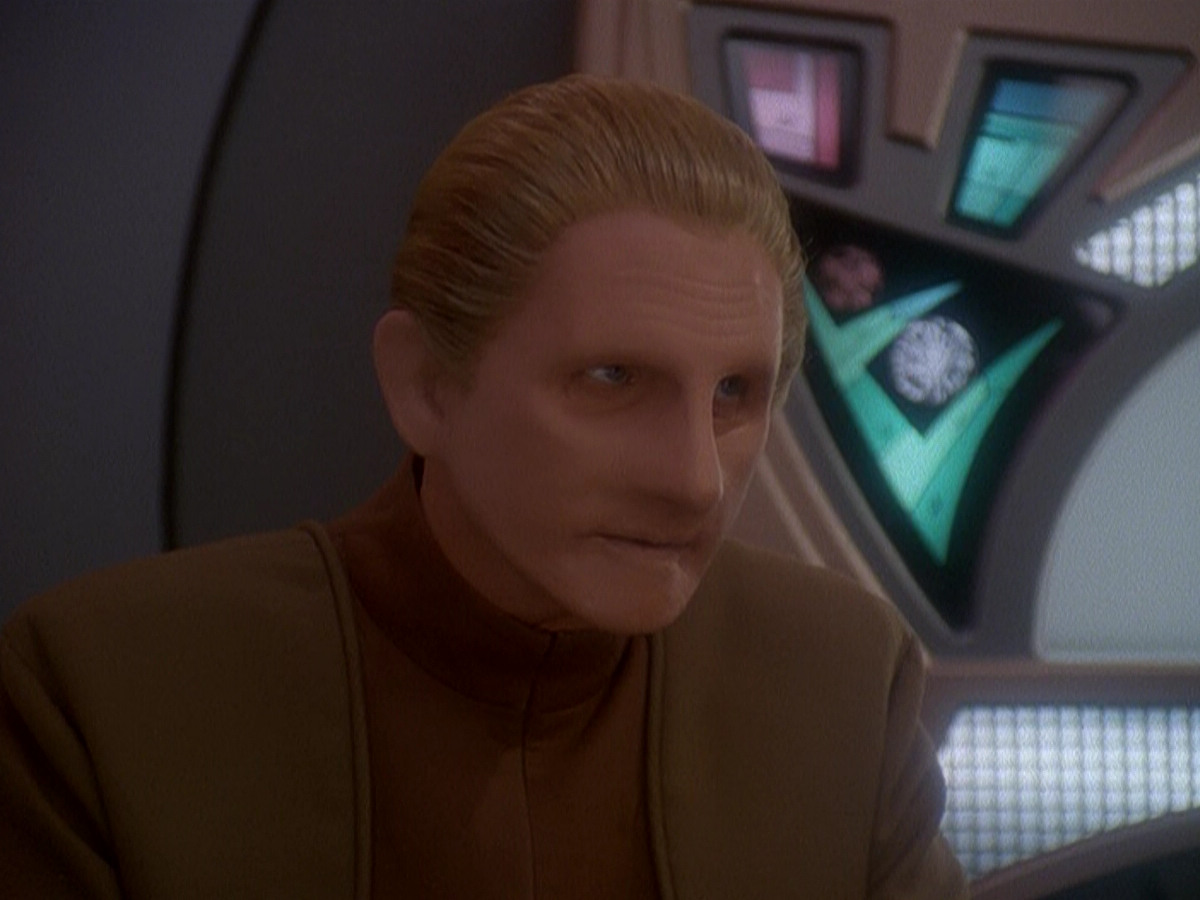 extant_StarTrek_DS9_5x07-LetHeWhoIsWithoutSin_00056.jpg