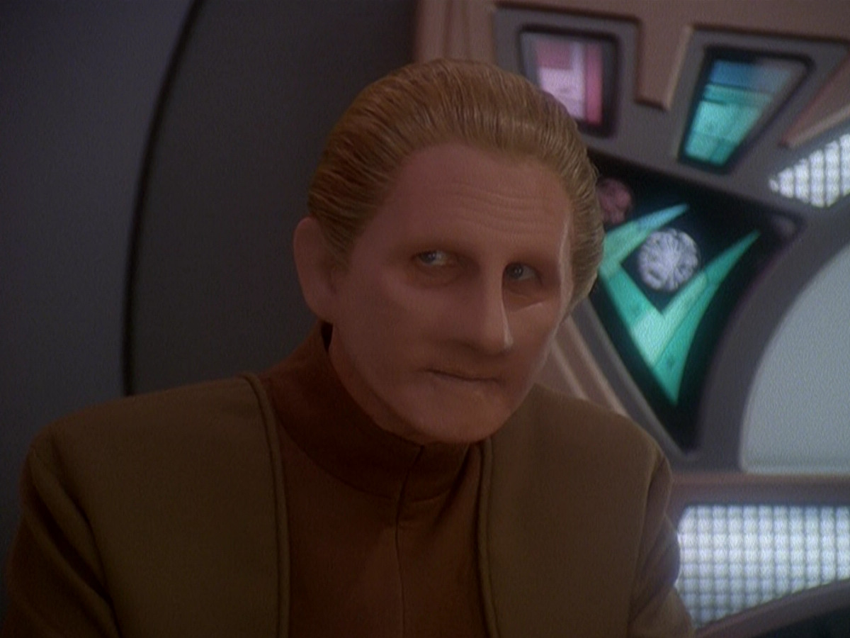 extant_StarTrek_DS9_5x07-LetHeWhoIsWithoutSin_00079.jpg