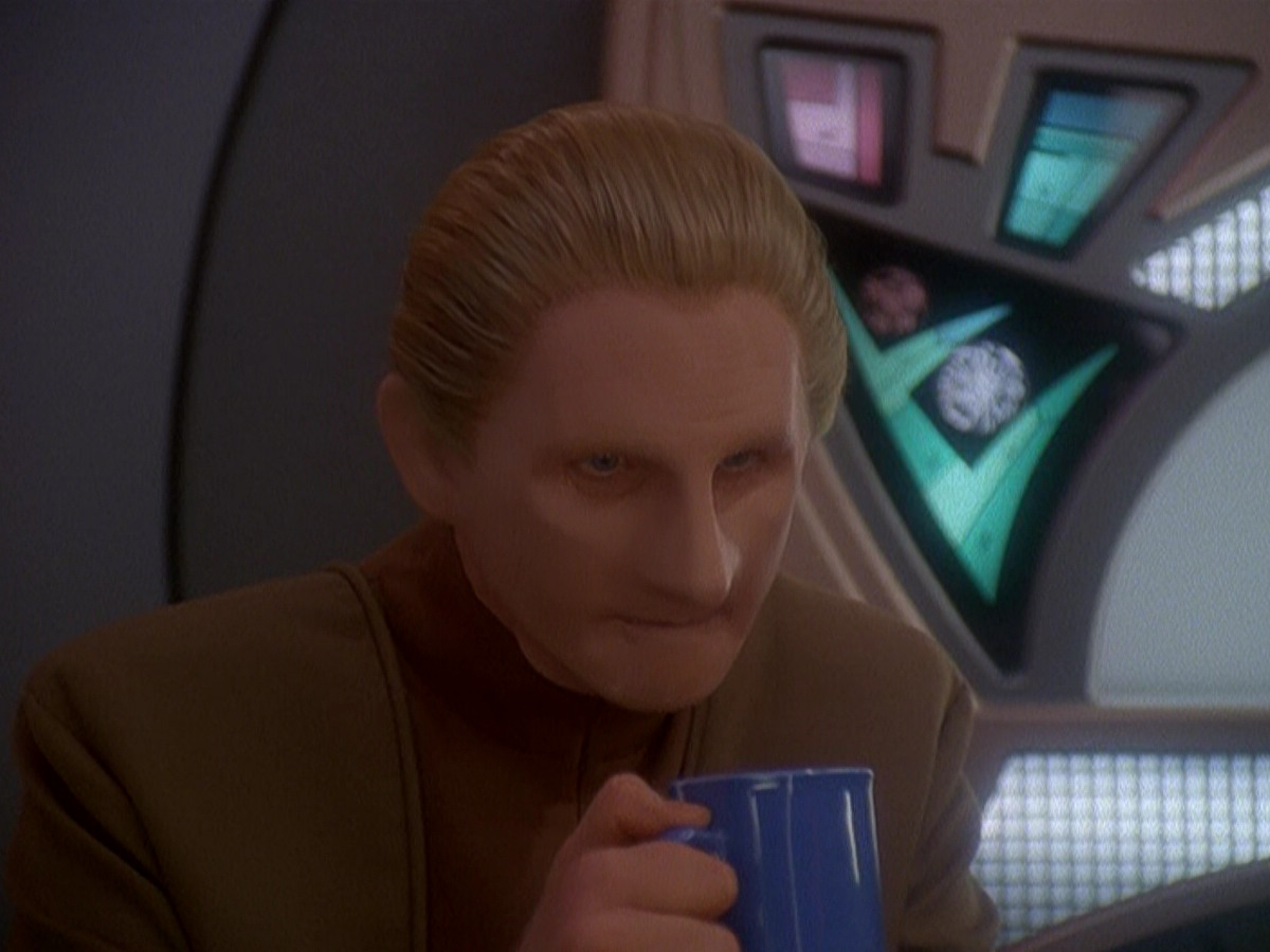 extant_StarTrek_DS9_5x07-LetHeWhoIsWithoutSin_00098.jpg