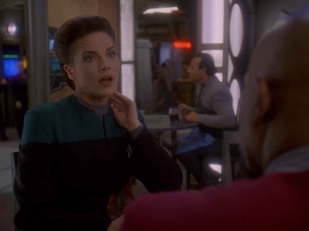 extant_StarTrek_DS9_5x07-LetHeWhoIsWithoutSin_00131.jpg