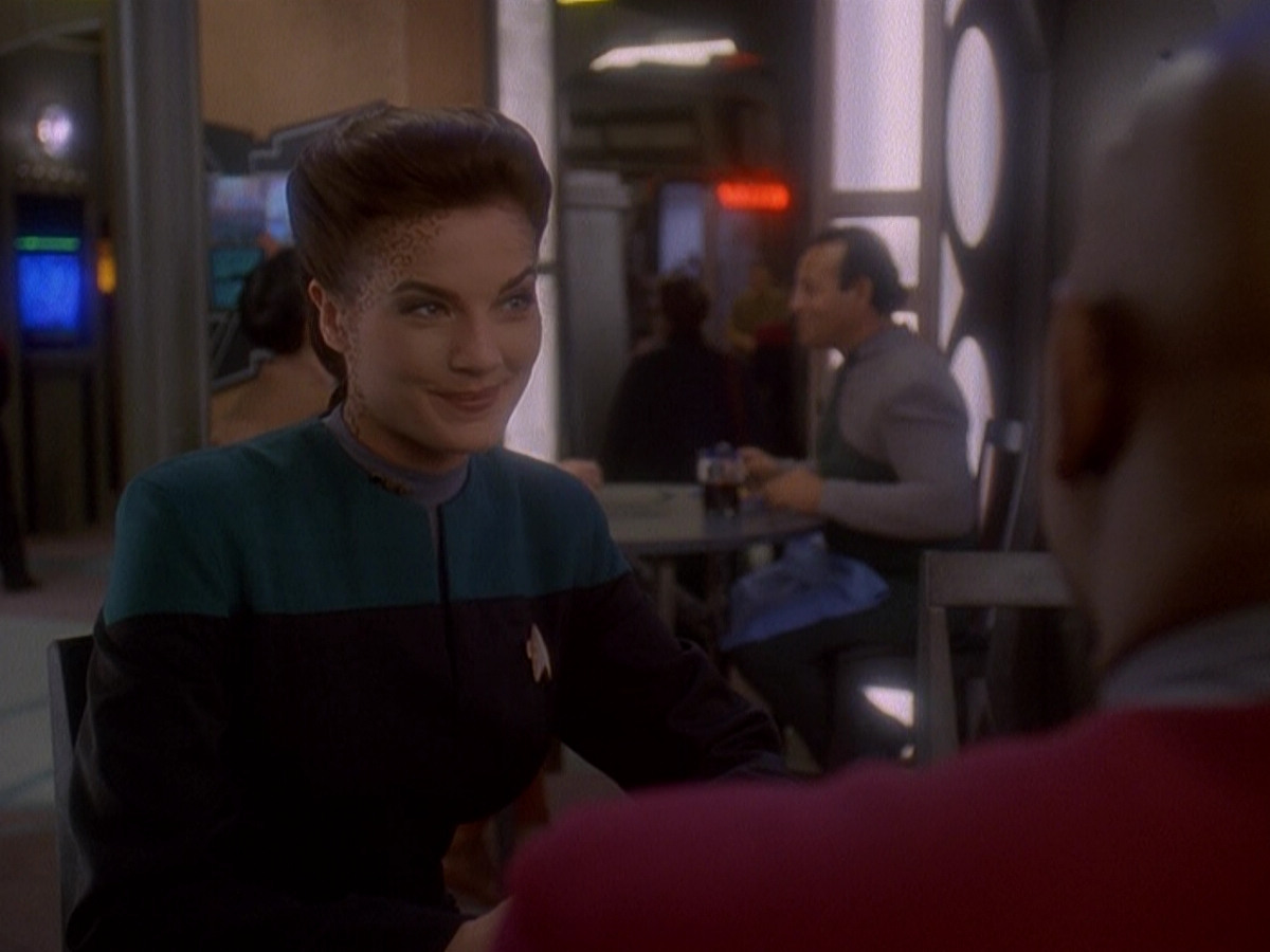 extant_StarTrek_DS9_5x07-LetHeWhoIsWithoutSin_00137.jpg