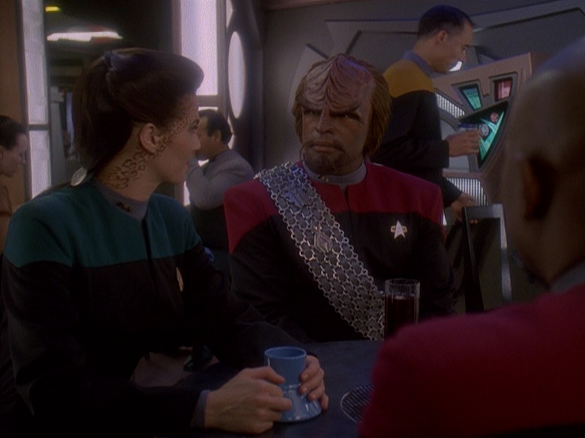 extant_StarTrek_DS9_5x07-LetHeWhoIsWithoutSin_00200.jpg