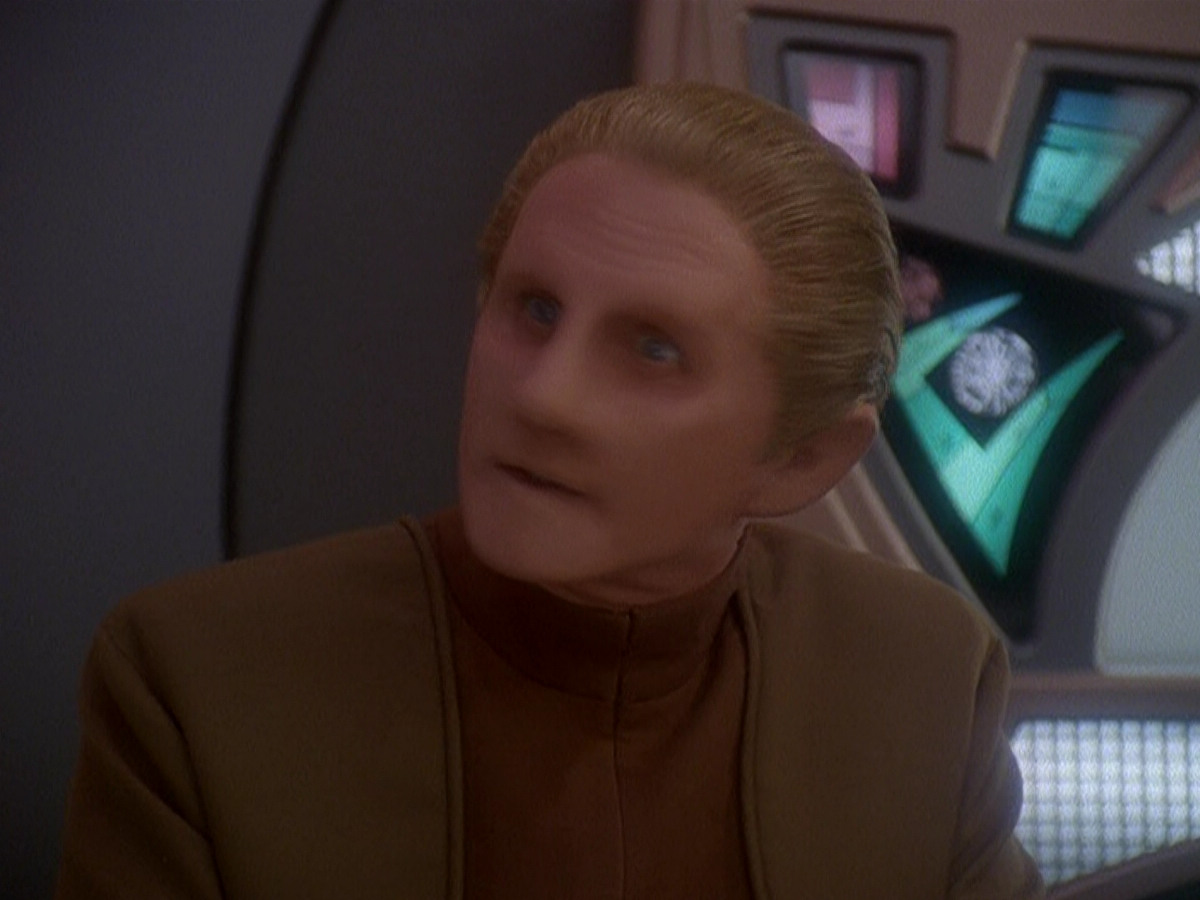 extant_StarTrek_DS9_5x07-LetHeWhoIsWithoutSin_00206.jpg
