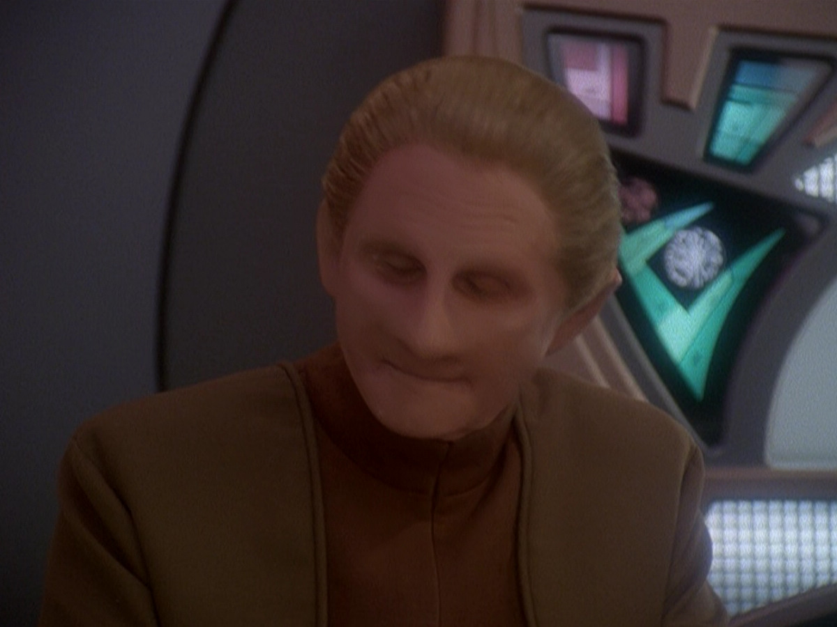 extant_StarTrek_DS9_5x07-LetHeWhoIsWithoutSin_00217.jpg