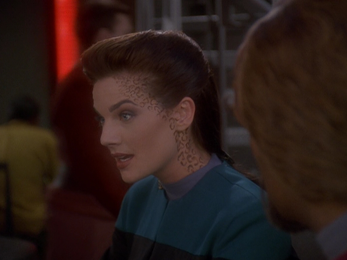 extant_StarTrek_DS9_5x07-LetHeWhoIsWithoutSin_00290.jpg