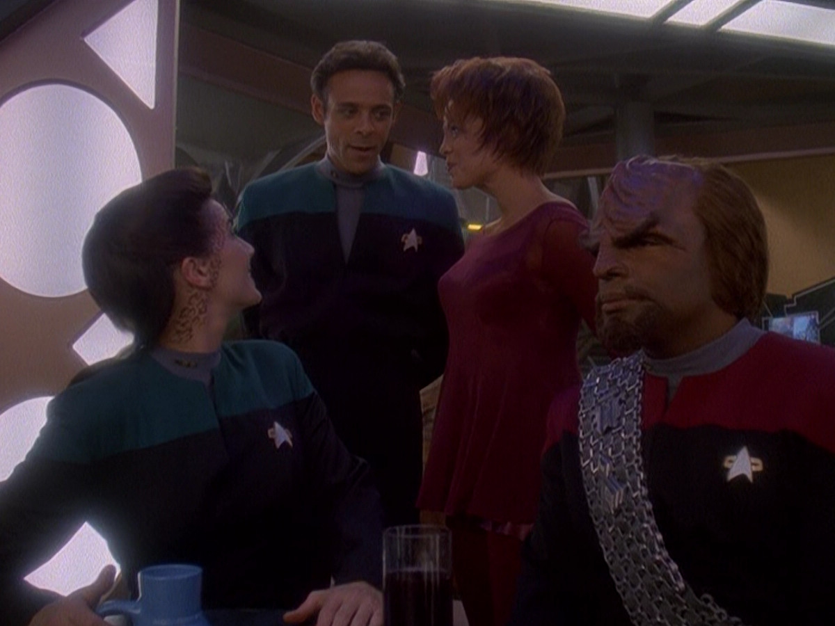 extant_StarTrek_DS9_5x07-LetHeWhoIsWithoutSin_00309.jpg
