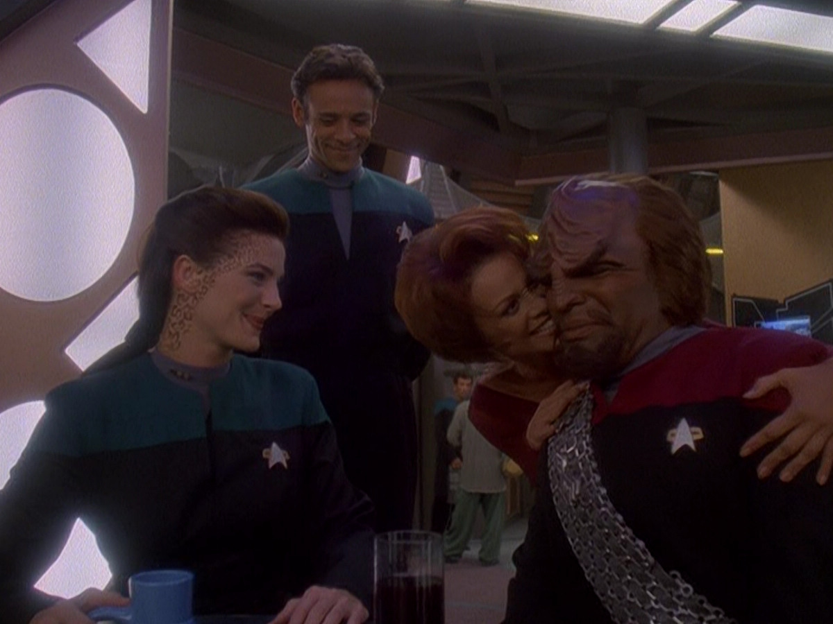 extant_StarTrek_DS9_5x07-LetHeWhoIsWithoutSin_00347.jpg