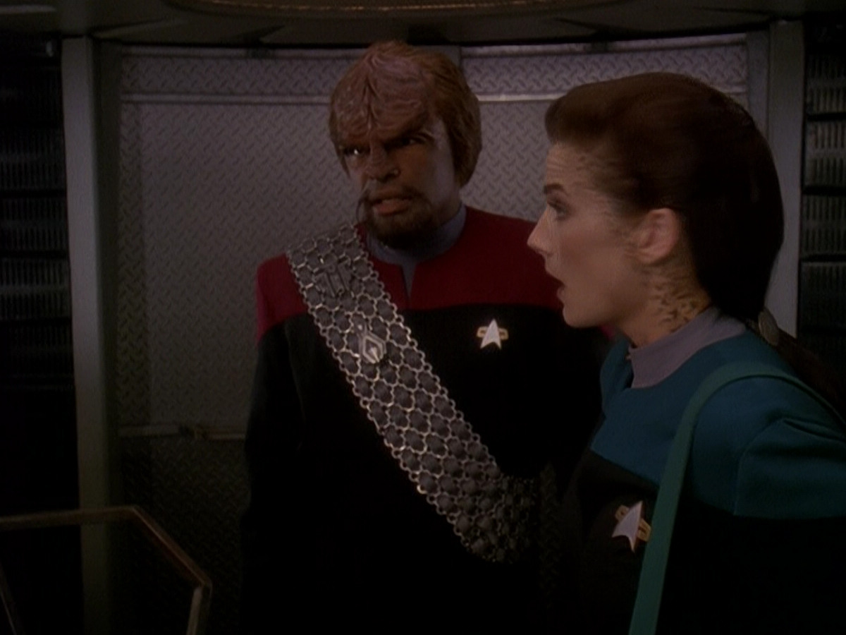 extant_StarTrek_DS9_5x07-LetHeWhoIsWithoutSin_00419.jpg