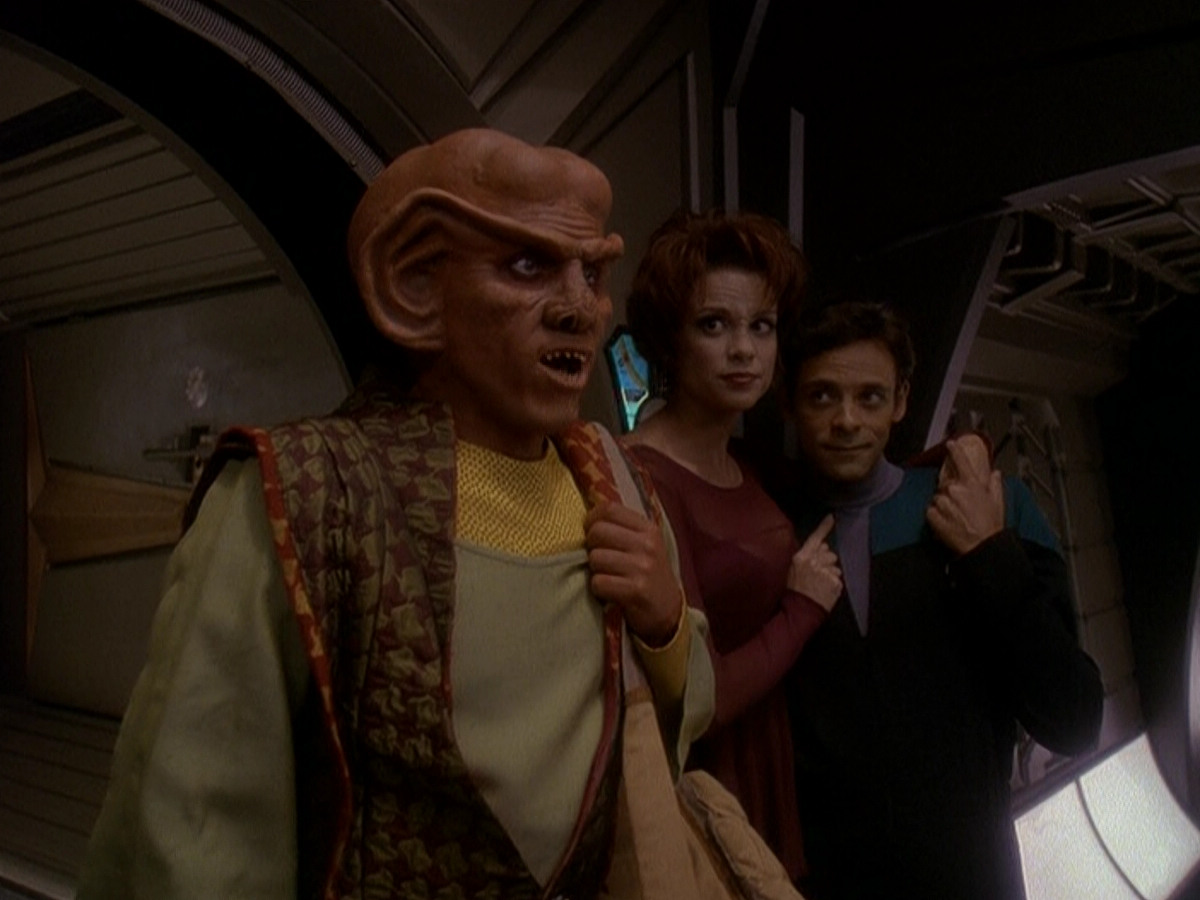extant_StarTrek_DS9_5x07-LetHeWhoIsWithoutSin_00421.jpg