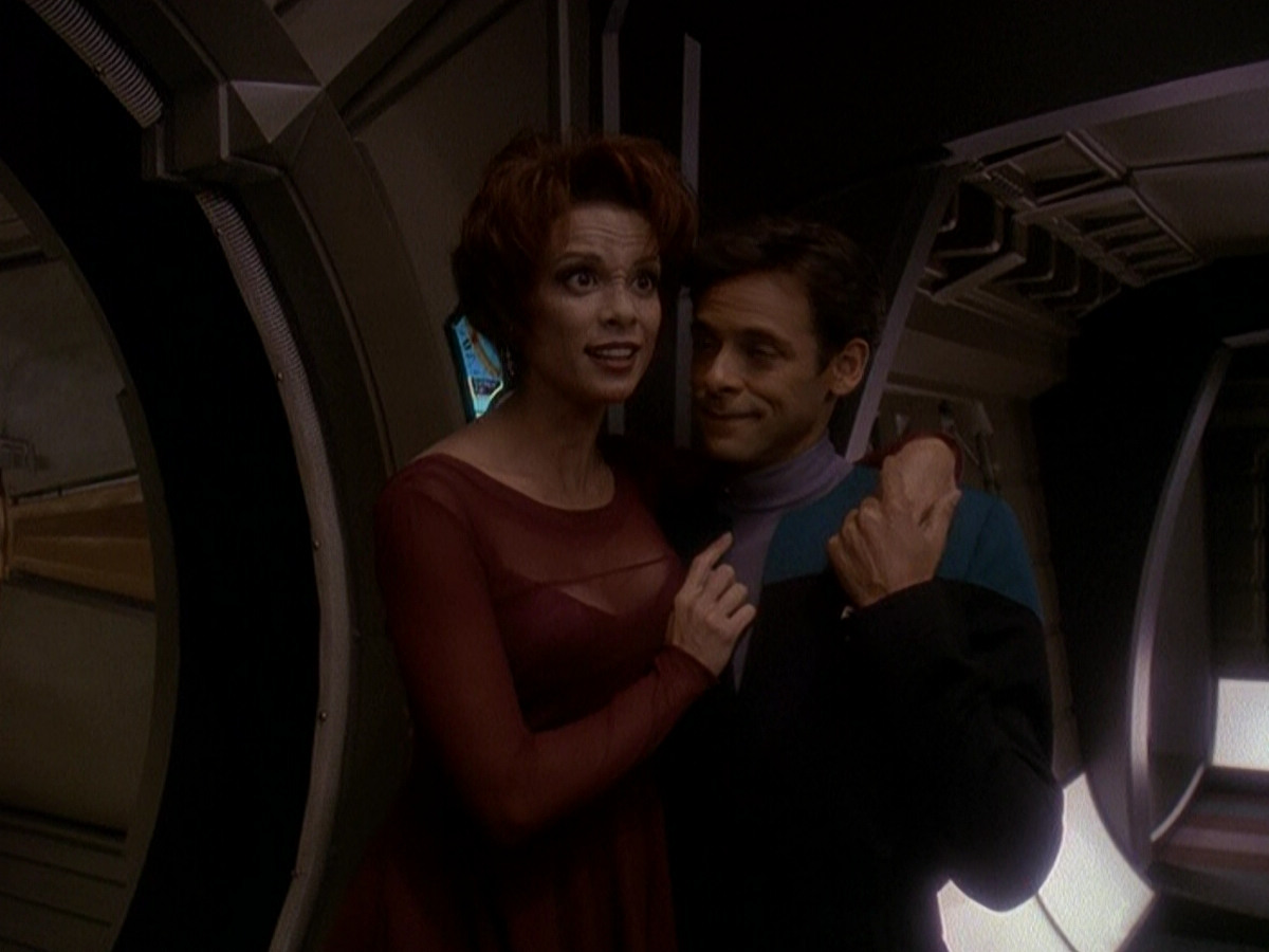 extant_StarTrek_DS9_5x07-LetHeWhoIsWithoutSin_00443.jpg