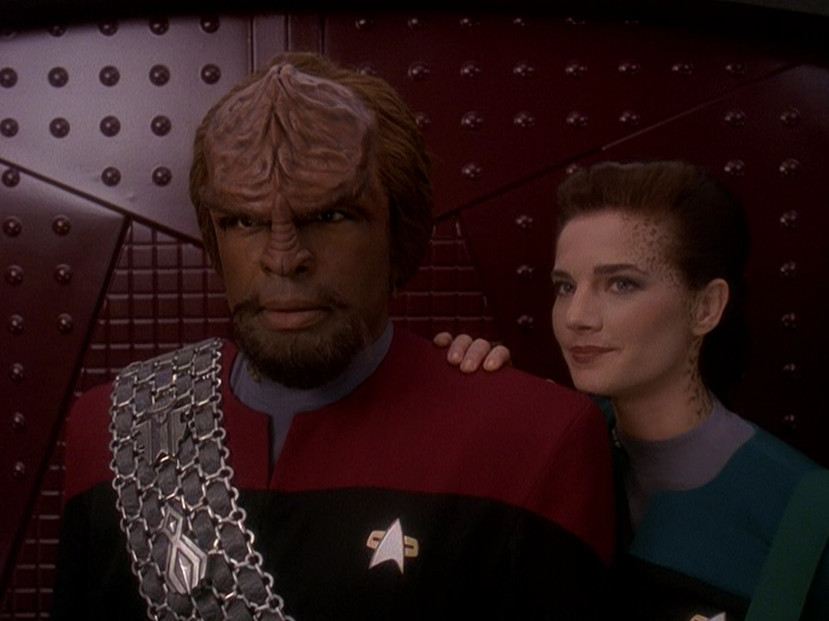 extant_StarTrek_DS9_5x07-LetHeWhoIsWithoutSin_00457.jpg