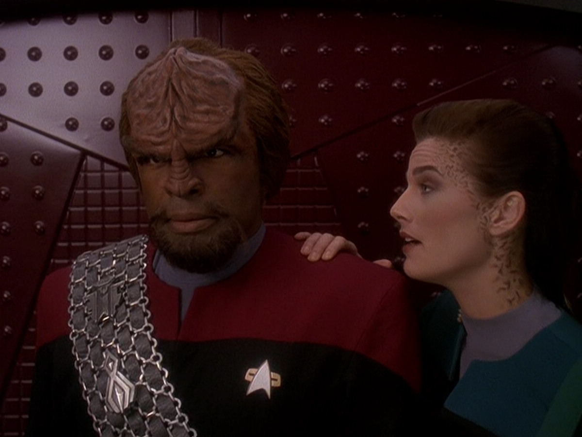 extant_StarTrek_DS9_5x07-LetHeWhoIsWithoutSin_00459.jpg