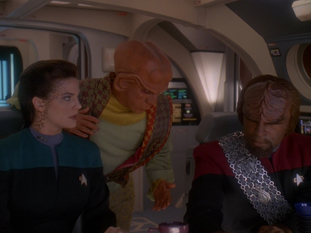 extant_StarTrek_DS9_5x07-LetHeWhoIsWithoutSin_00724.jpg