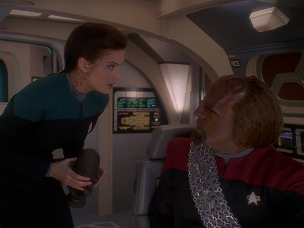 extant_StarTrek_DS9_5x07-LetHeWhoIsWithoutSin_00794.jpg
