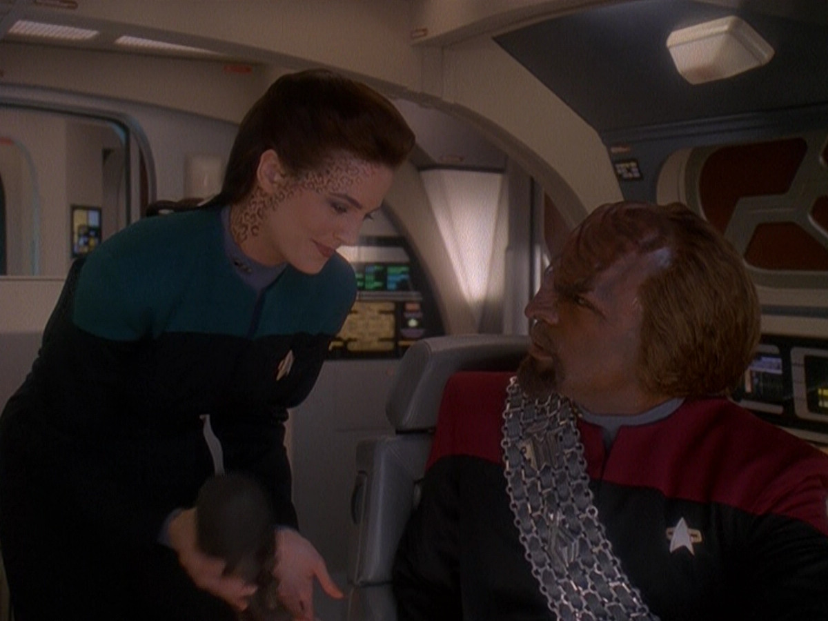 extant_StarTrek_DS9_5x07-LetHeWhoIsWithoutSin_00804.jpg