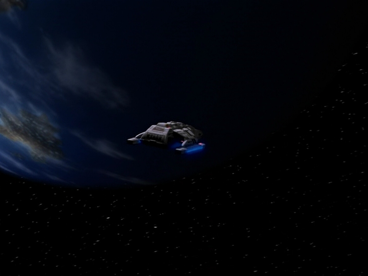 extant_StarTrek_DS9_5x07-LetHeWhoIsWithoutSin_00834.jpg