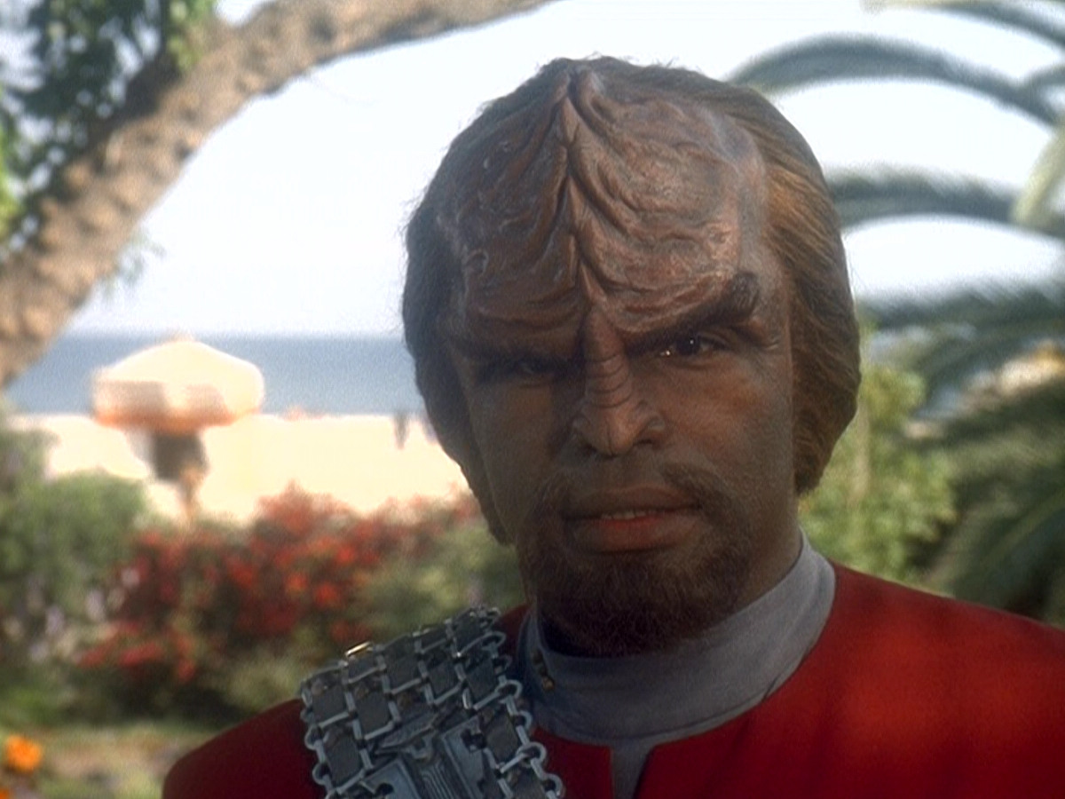 extant_StarTrek_DS9_5x07-LetHeWhoIsWithoutSin_00988.jpg