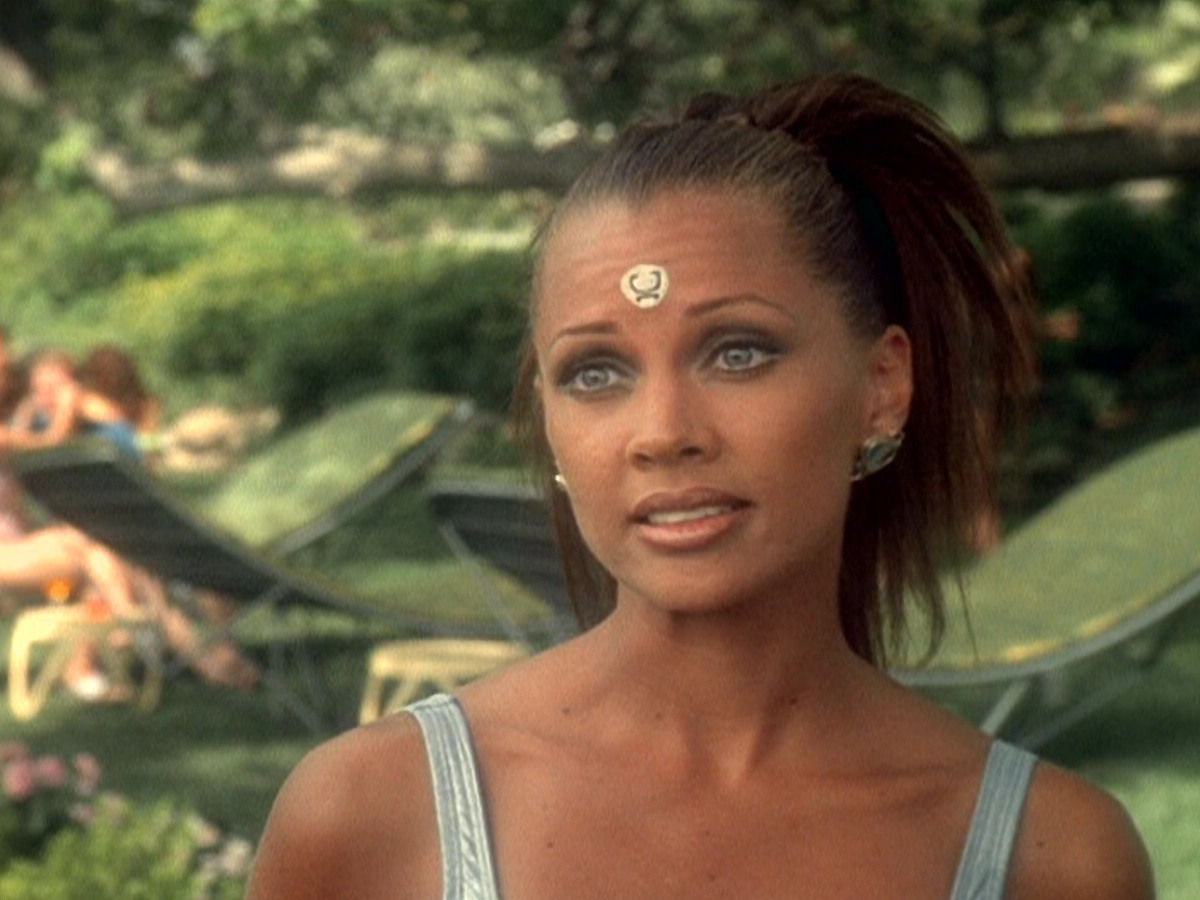 extant_StarTrek_DS9_5x07-LetHeWhoIsWithoutSin_01044.jpg