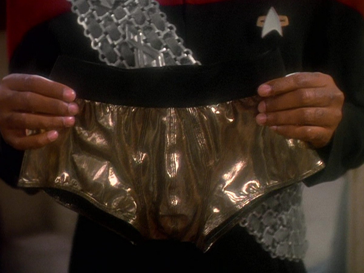 extant_StarTrek_DS9_5x07-LetHeWhoIsWithoutSin_01205.jpg