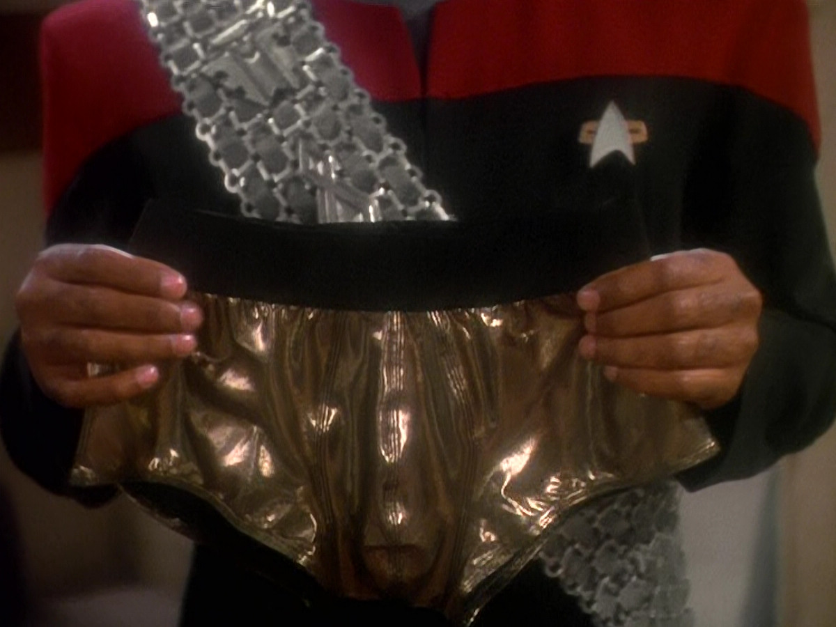 extant_StarTrek_DS9_5x07-LetHeWhoIsWithoutSin_01206.jpg