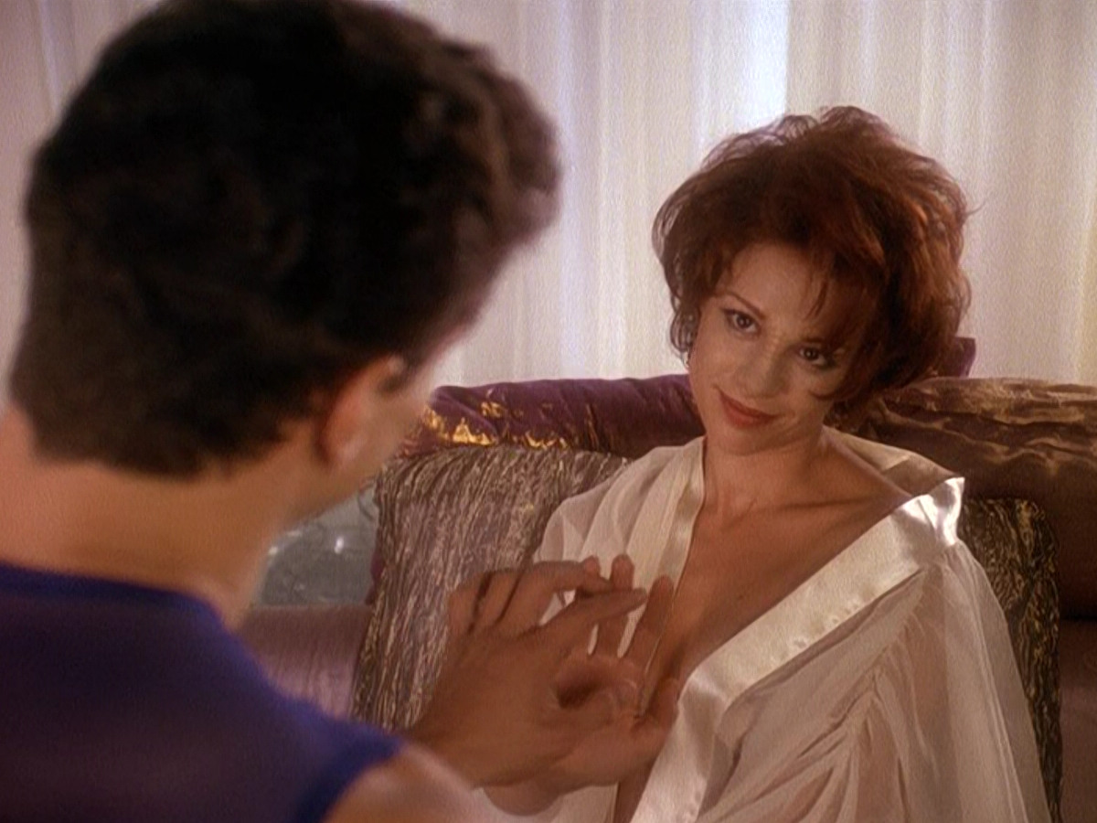extant_StarTrek_DS9_5x07-LetHeWhoIsWithoutSin_01344.jpg