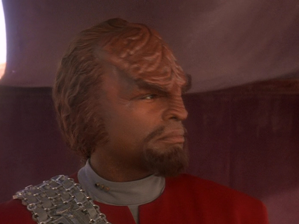 extant_StarTrek_DS9_5x07-LetHeWhoIsWithoutSin_01604.jpg