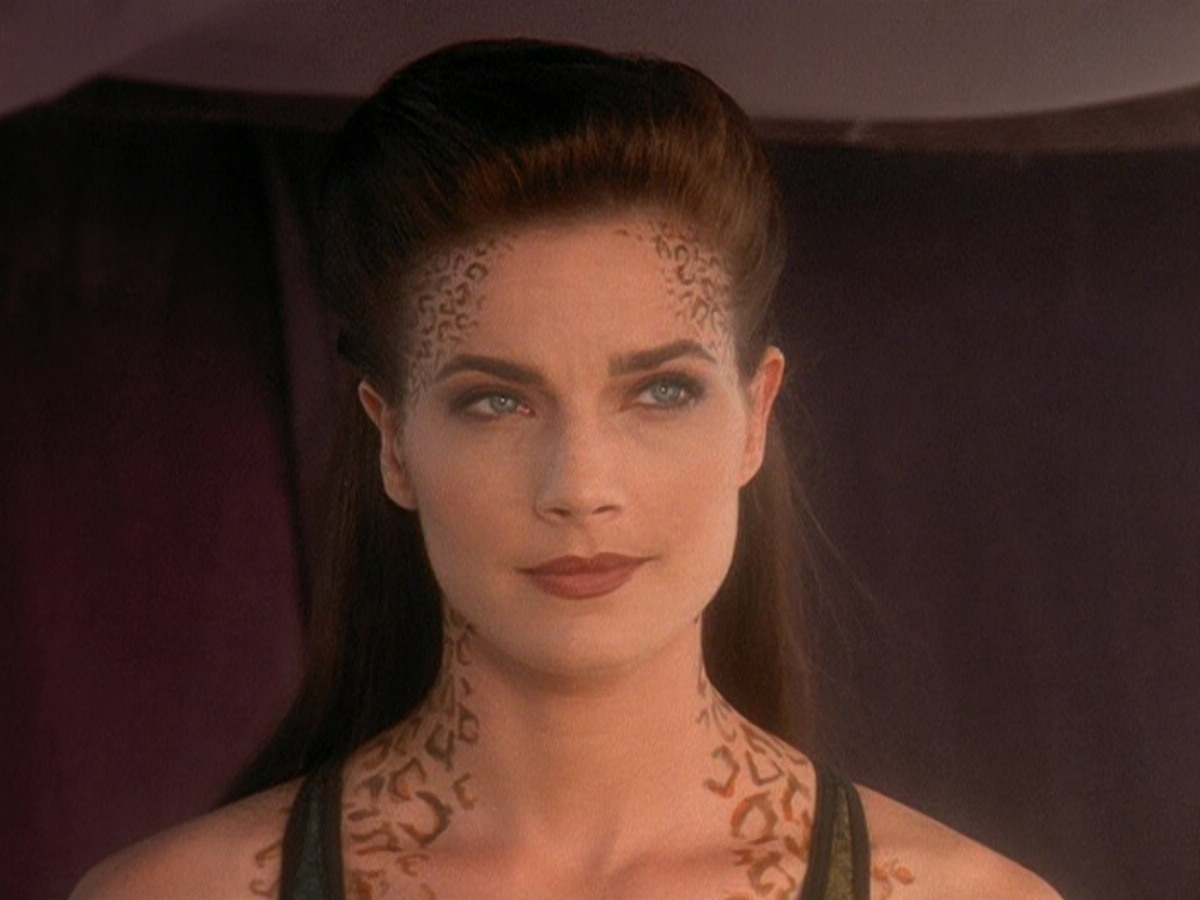 extant_StarTrek_DS9_5x07-LetHeWhoIsWithoutSin_01610.jpg