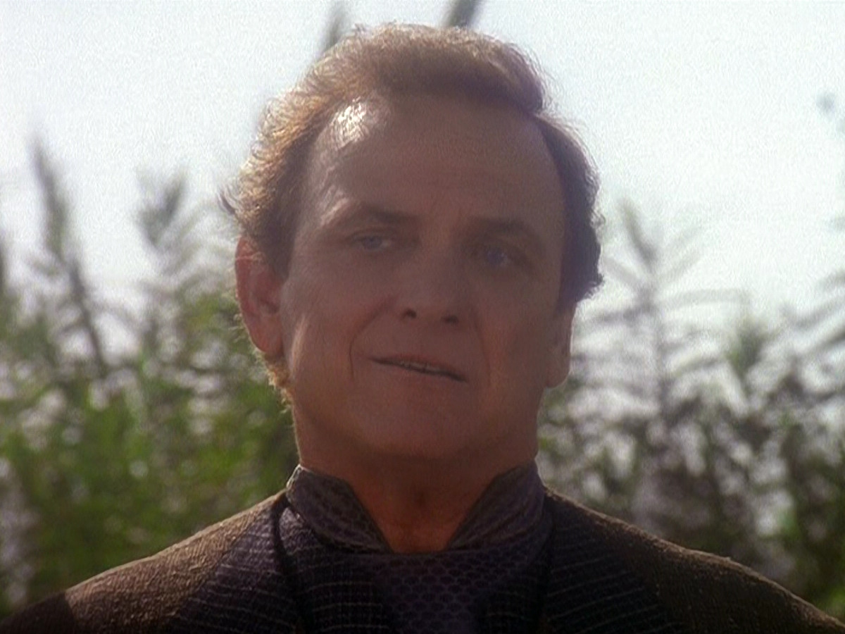 extant_StarTrek_DS9_5x07-LetHeWhoIsWithoutSin_01633.jpg