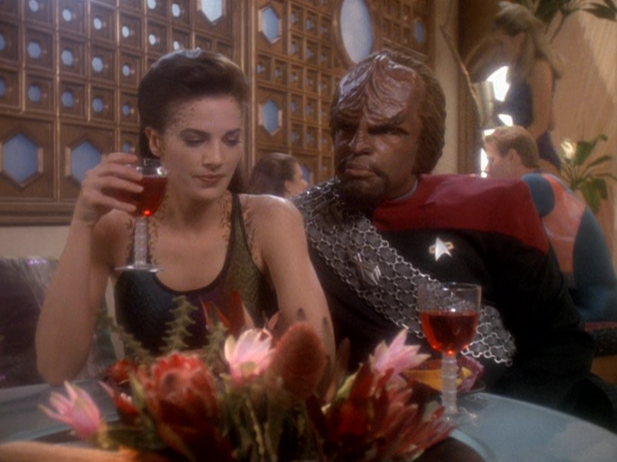 extant_StarTrek_DS9_5x07-LetHeWhoIsWithoutSin_01692.jpg