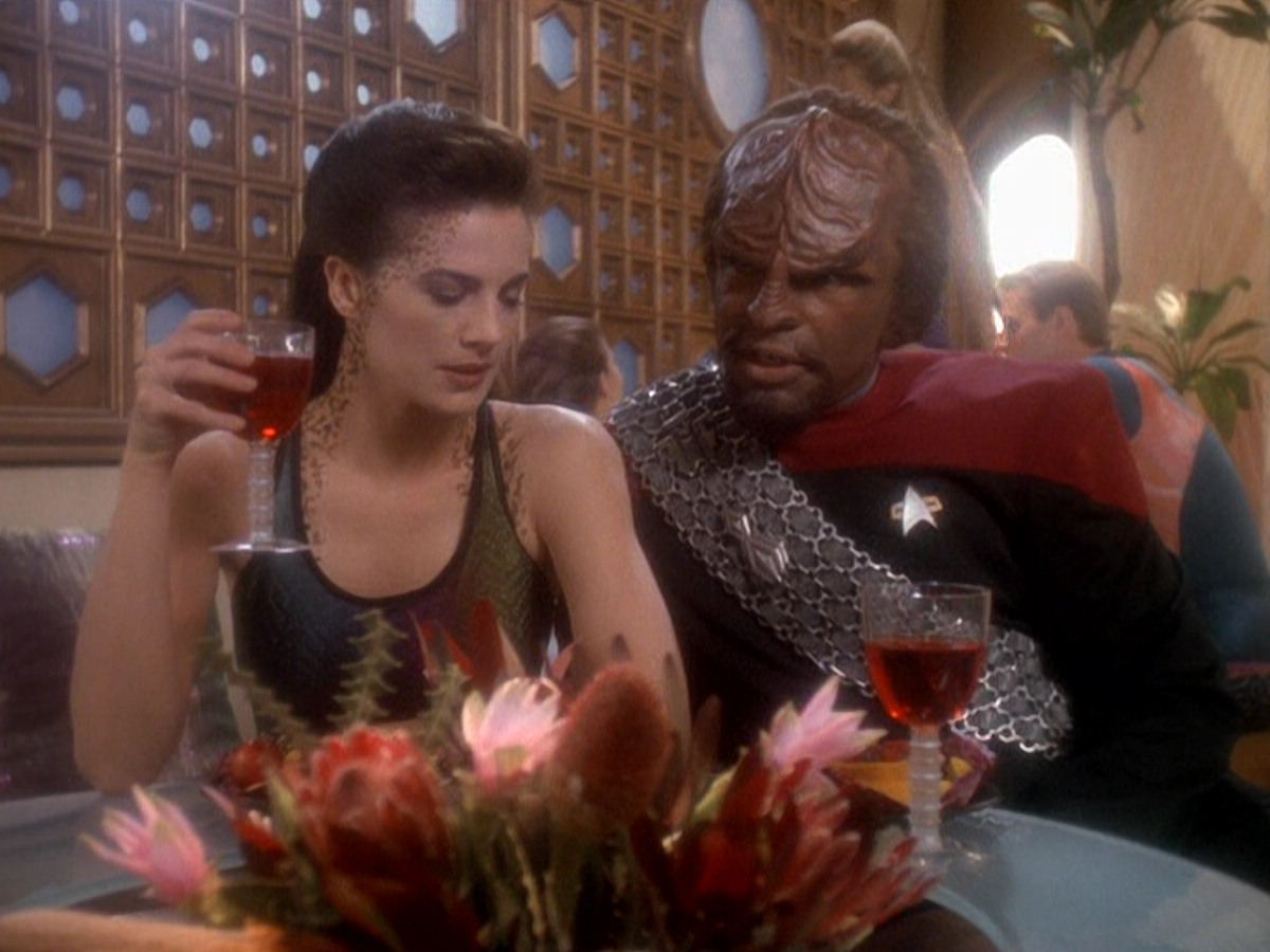 extant_StarTrek_DS9_5x07-LetHeWhoIsWithoutSin_01693.jpg