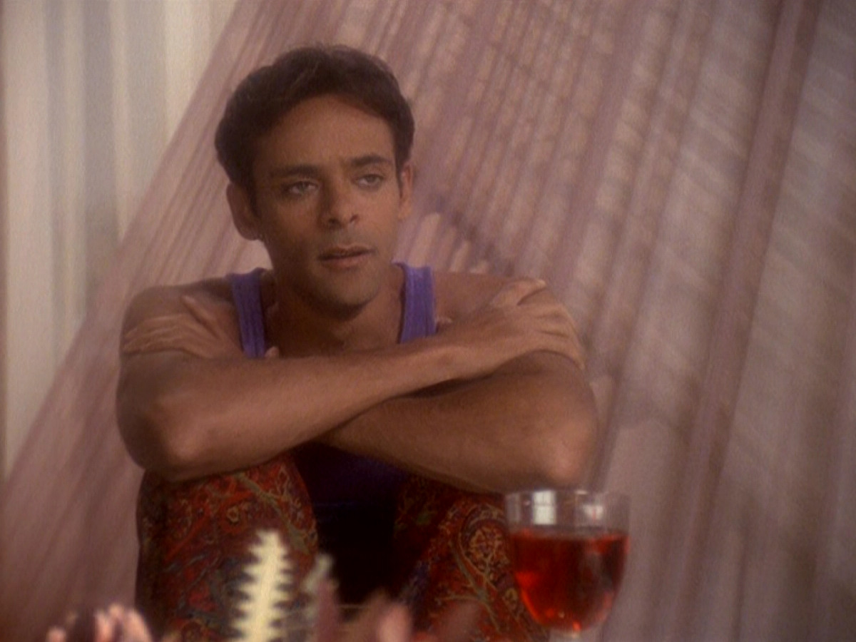 extant_StarTrek_DS9_5x07-LetHeWhoIsWithoutSin_01696.jpg