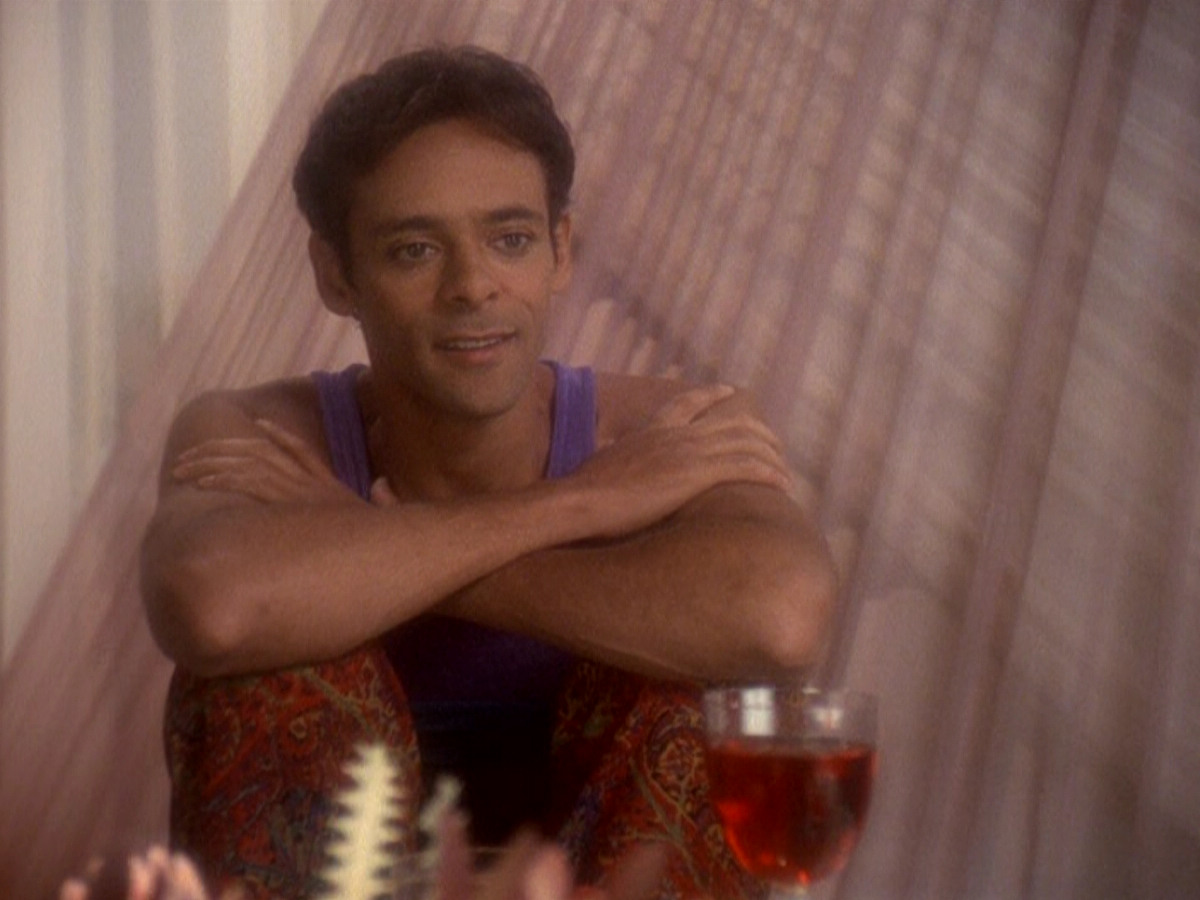 extant_StarTrek_DS9_5x07-LetHeWhoIsWithoutSin_01708.jpg