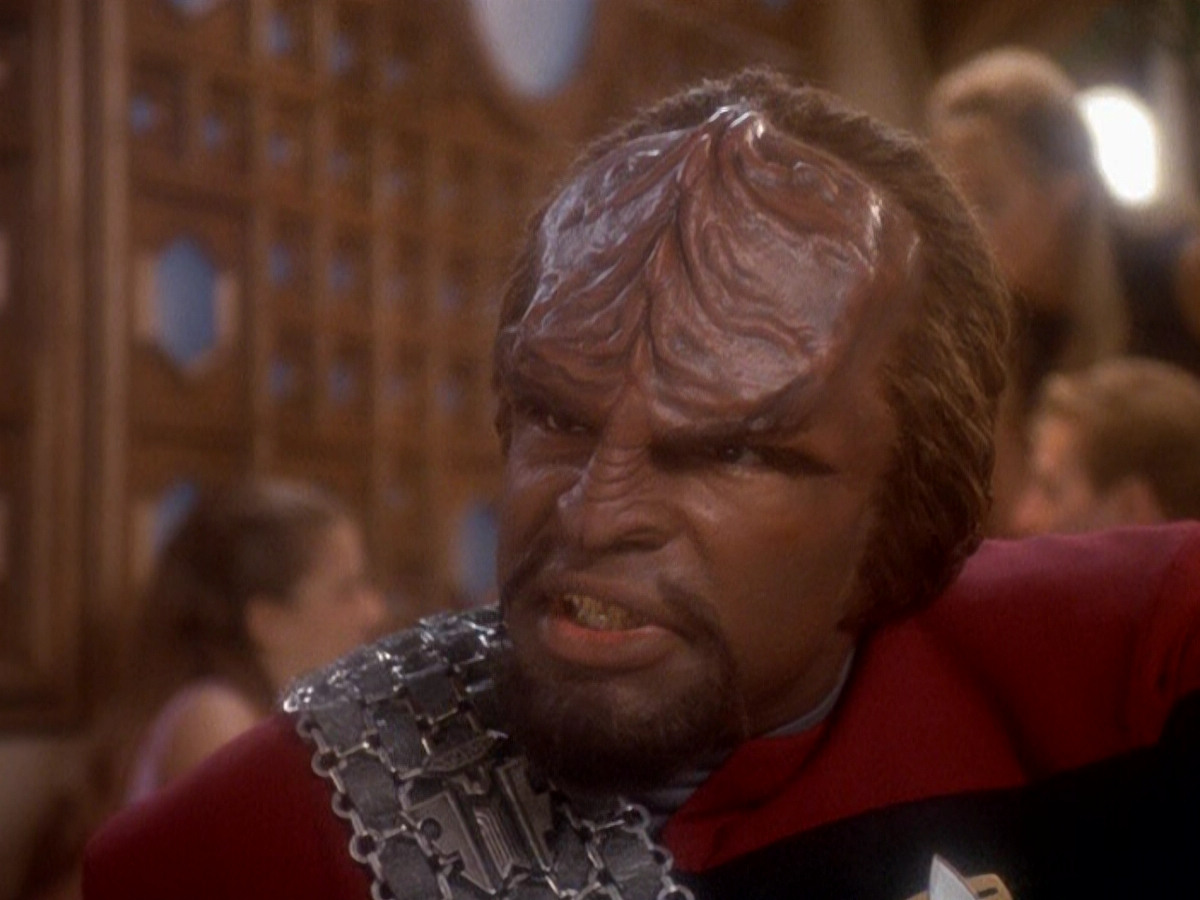 extant_StarTrek_DS9_5x07-LetHeWhoIsWithoutSin_01711.jpg