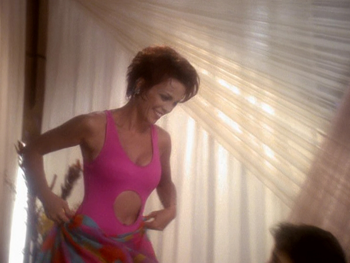 extant_StarTrek_DS9_5x07-LetHeWhoIsWithoutSin_01729.jpg