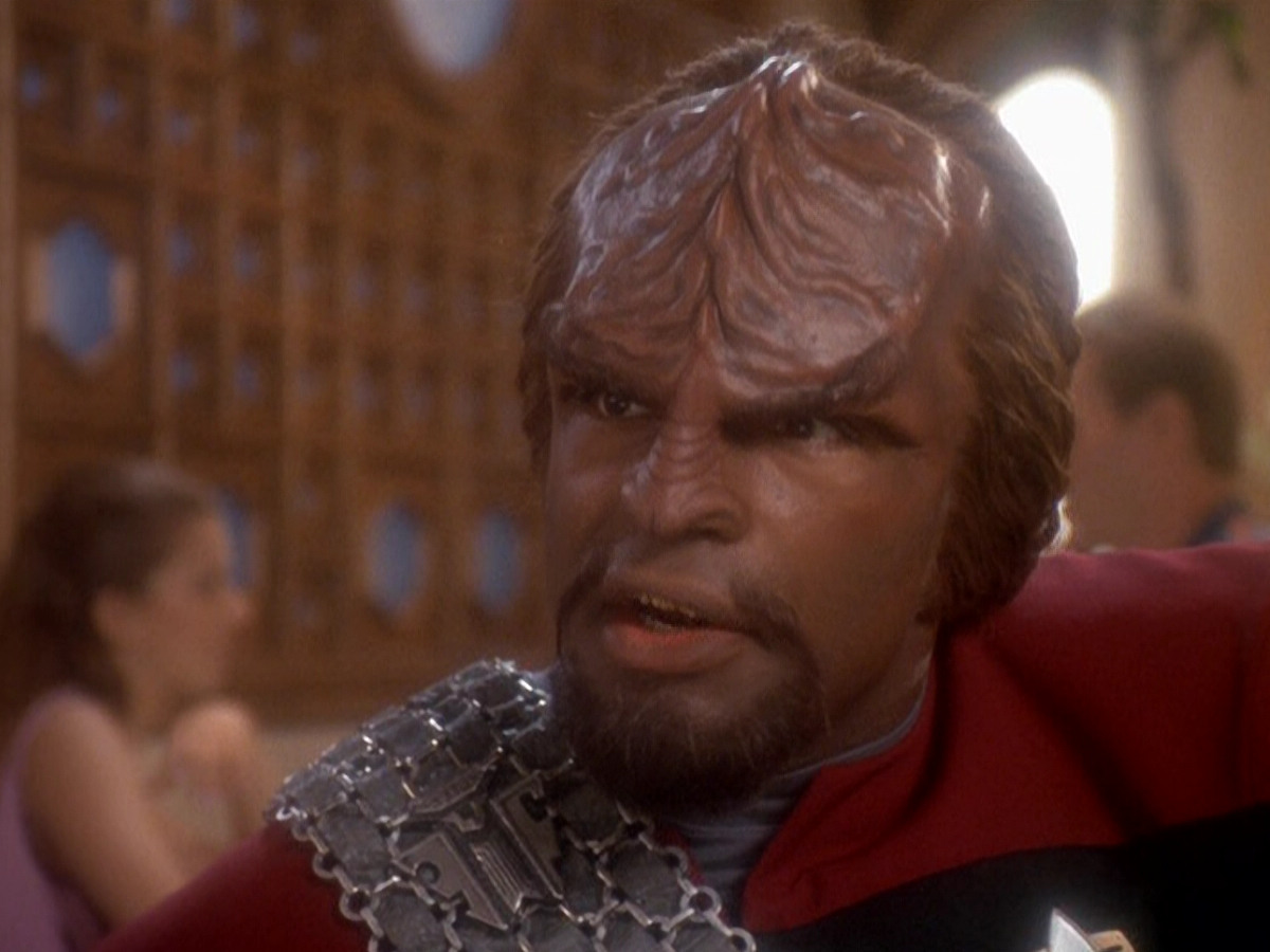 extant_StarTrek_DS9_5x07-LetHeWhoIsWithoutSin_01749.jpg