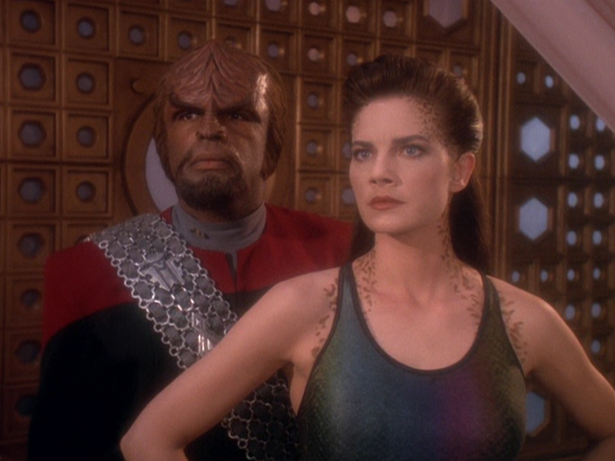 extant_StarTrek_DS9_5x07-LetHeWhoIsWithoutSin_01917.jpg