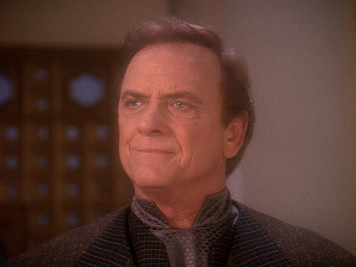 extant_StarTrek_DS9_5x07-LetHeWhoIsWithoutSin_01926.jpg