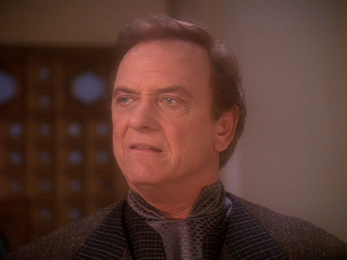 extant_StarTrek_DS9_5x07-LetHeWhoIsWithoutSin_01935.jpg