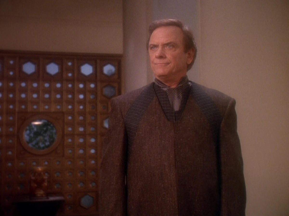 extant_StarTrek_DS9_5x07-LetHeWhoIsWithoutSin_01952.jpg